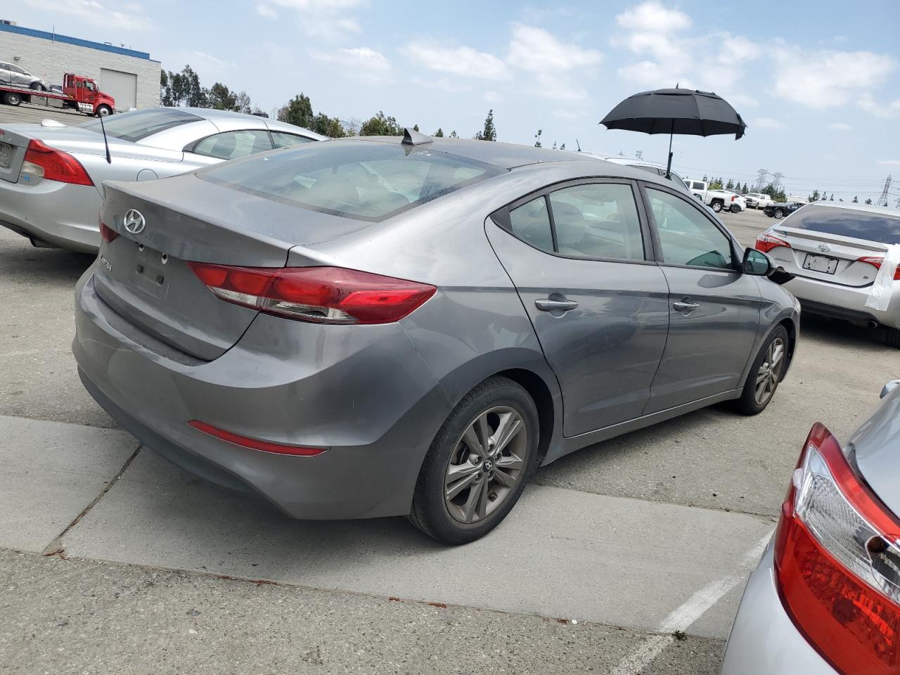 5NPD84LFXJH333201 2018 Hyundai Elantra Sel