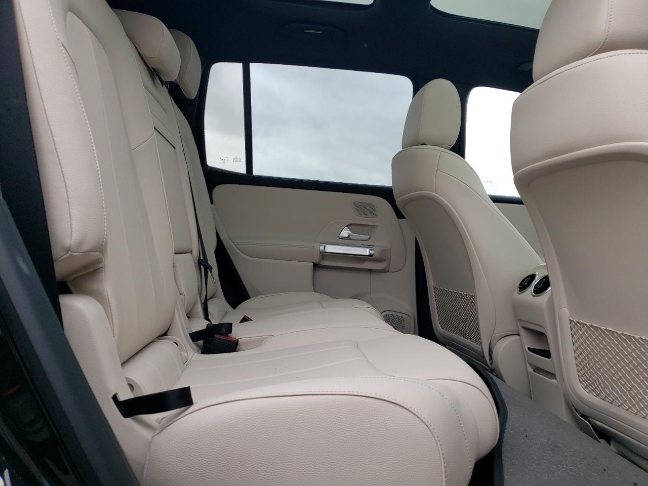 W1N9M1DB0PN063893 2023 Mercedes-Benz Eqb 350 4Matic