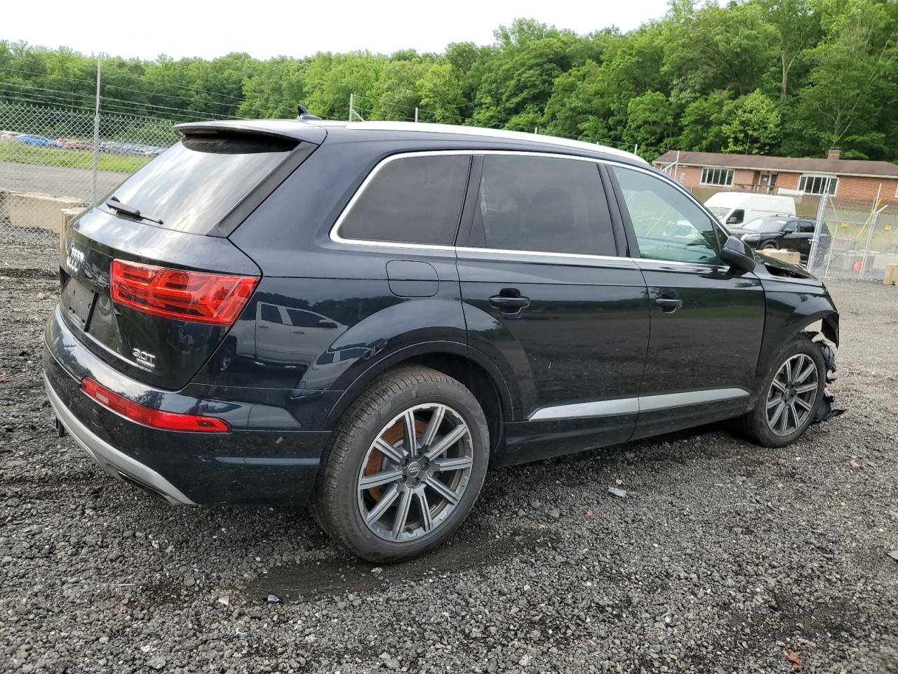 WA1VAAF72HD014669 2017 Audi Q7 Prestige