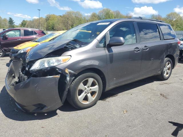 2012 Toyota Sienna Le VIN: 5TDKK3DC7CS226997 Lot: 54401864