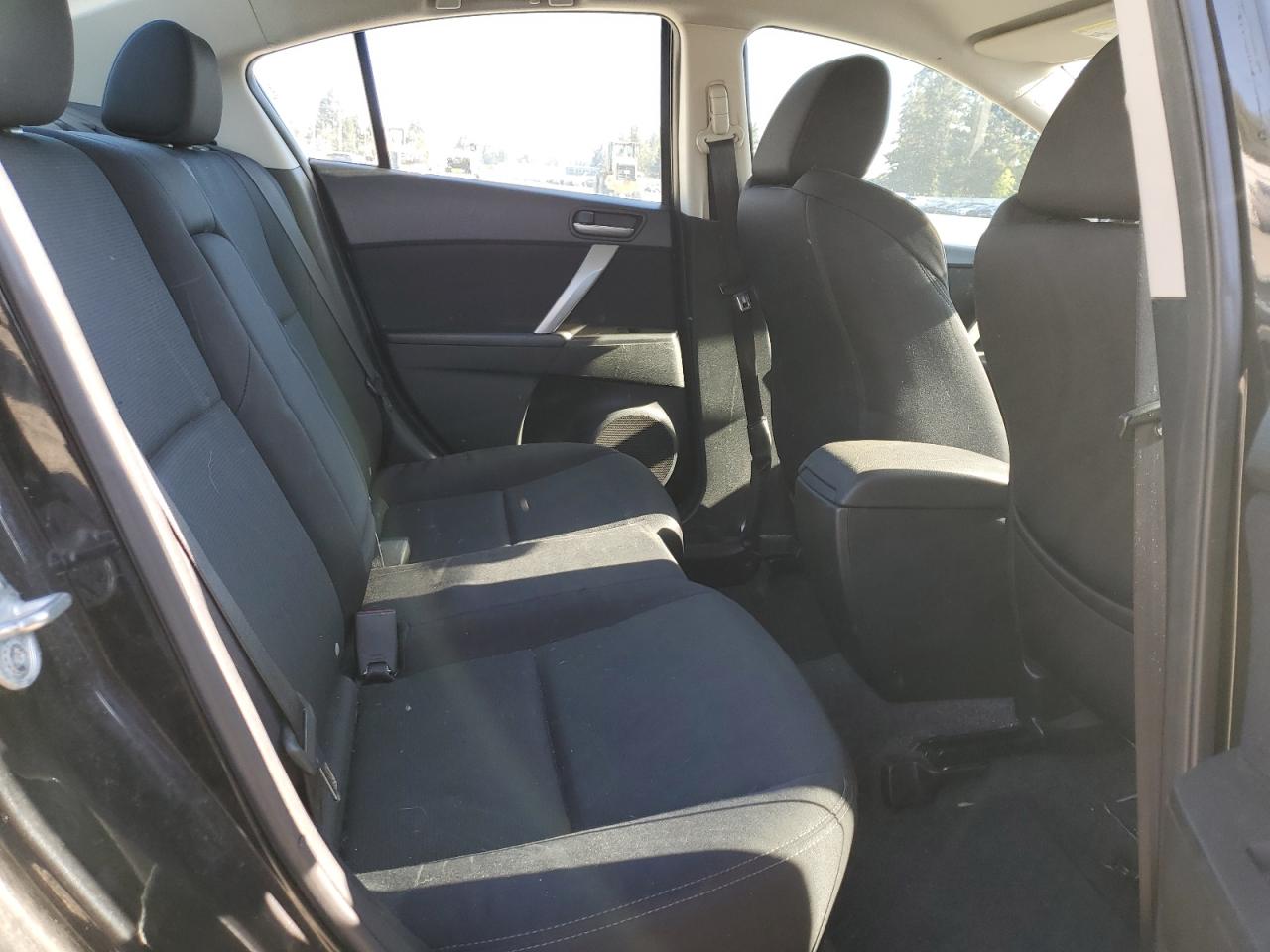 JM1BL1U54B1435371 2011 Mazda 3 S