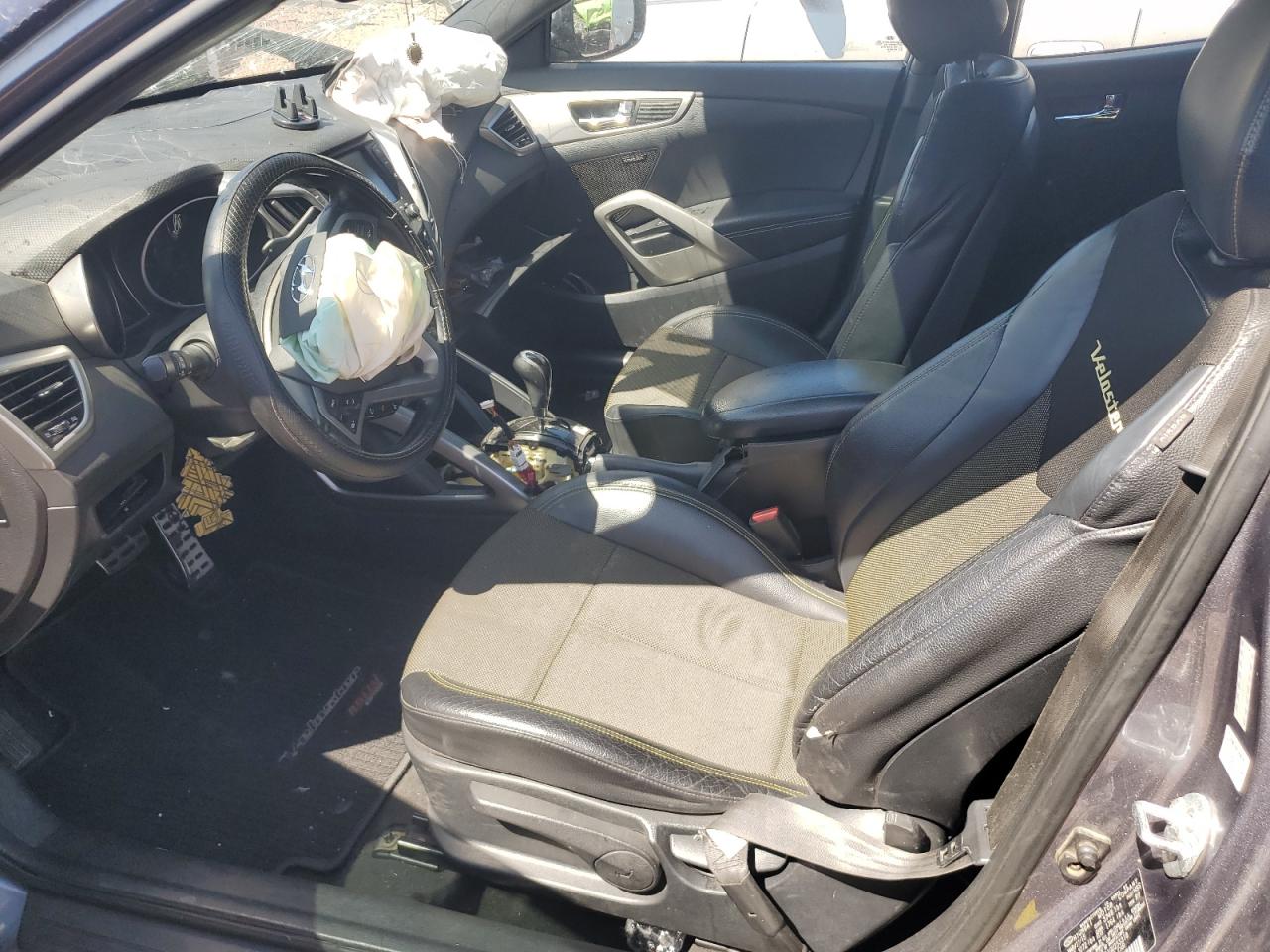 KMHTC6AD1GU253318 2016 Hyundai Veloster