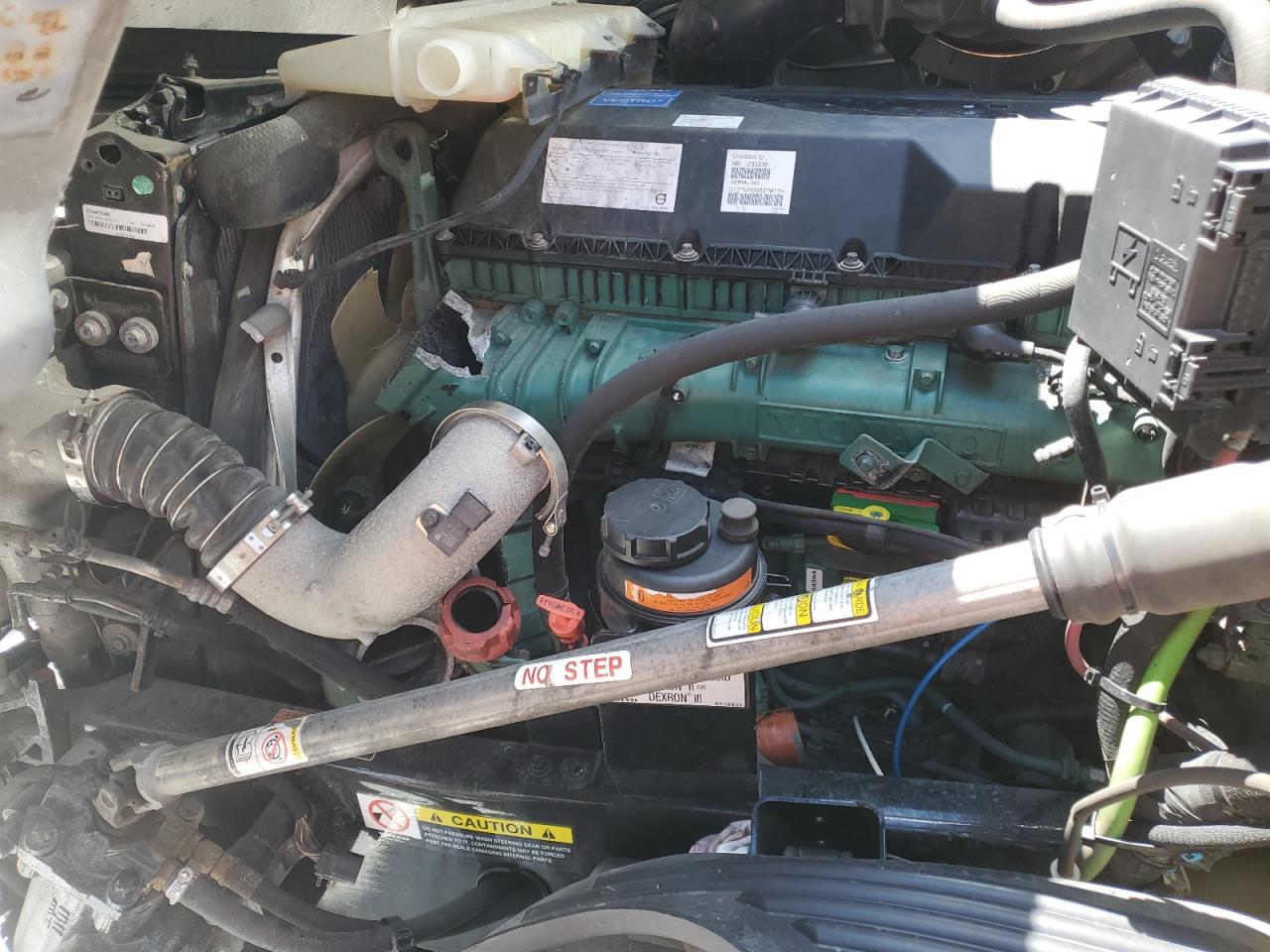 4V4NC9EH9MN284452 2021 Volvo Vn Vnl