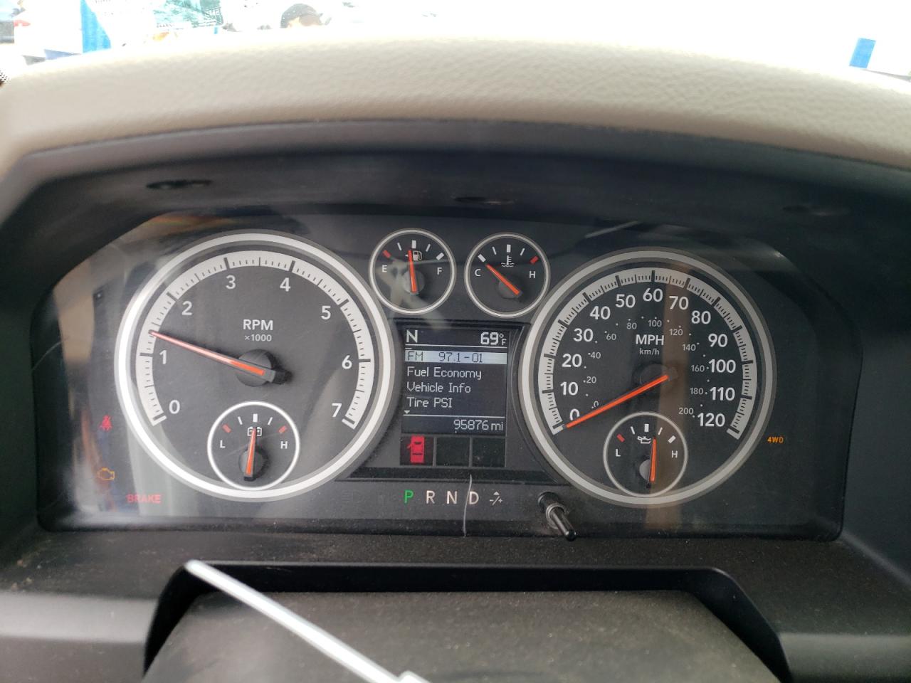 1D7RV1CT8AS255852 2010 Dodge Ram 1500