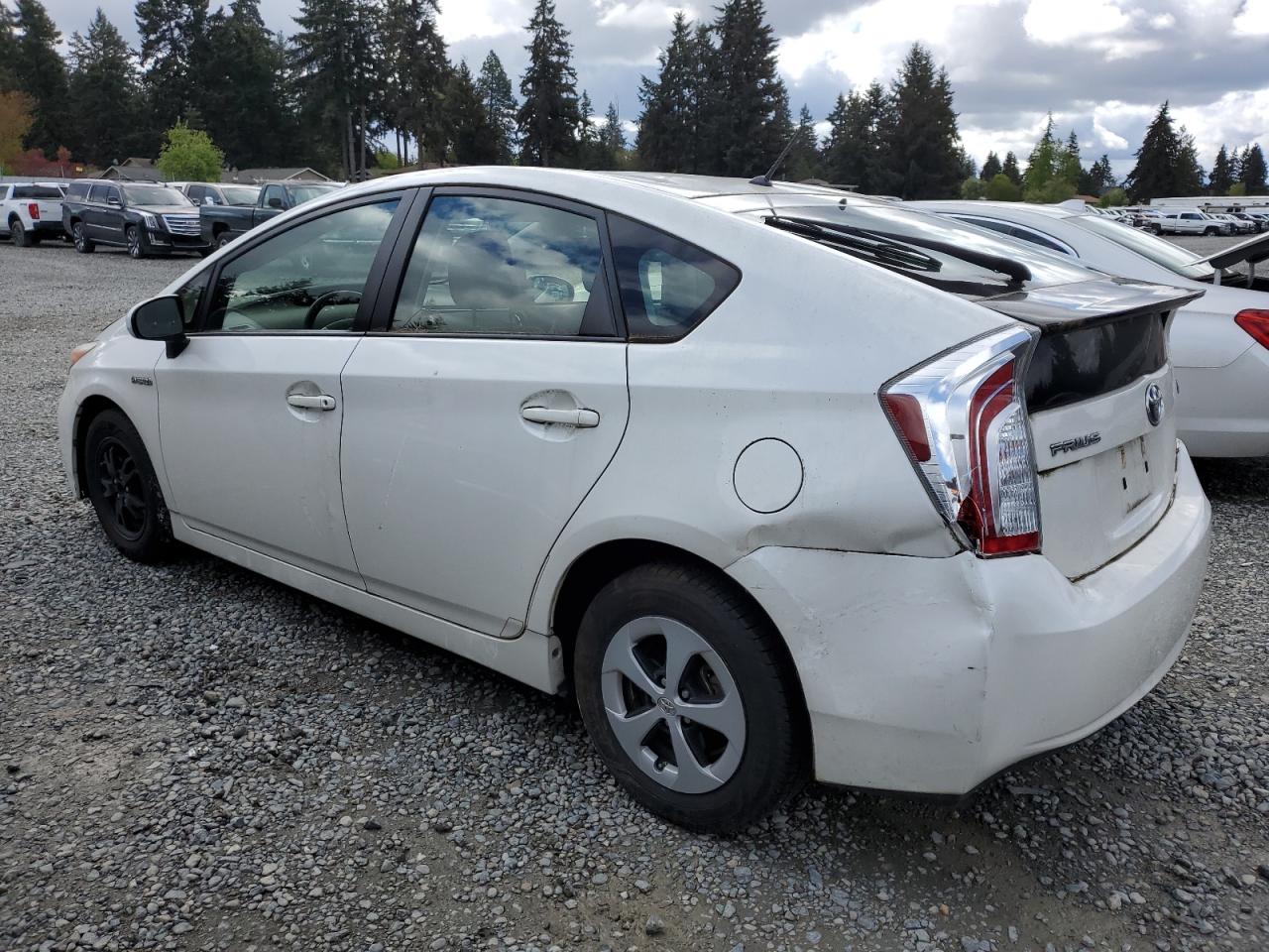 JTDKN3DU5D5556130 2013 Toyota Prius