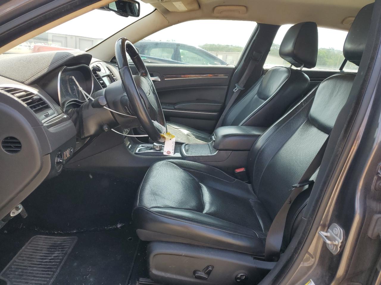 2C3CCAEG3KH698008 2019 Chrysler 300 Limited