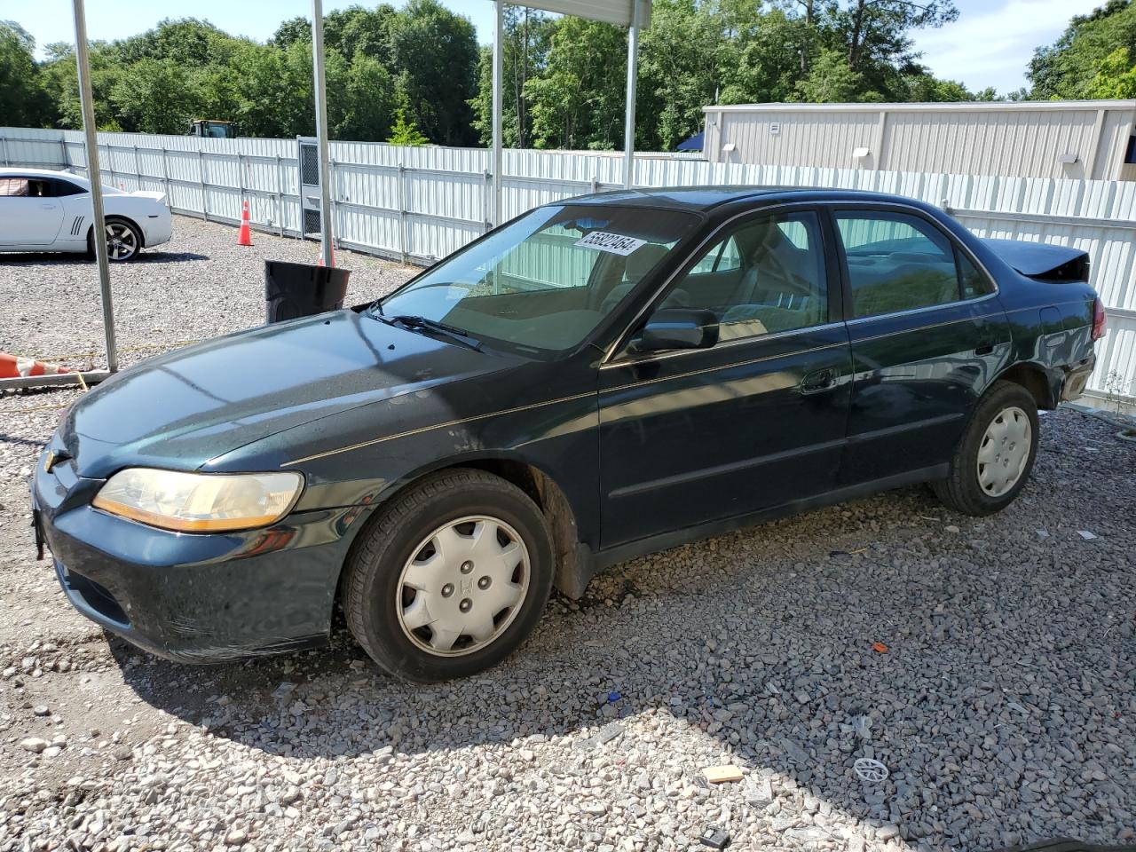 1HGCG5640WA267577 1998 Honda Accord Lx