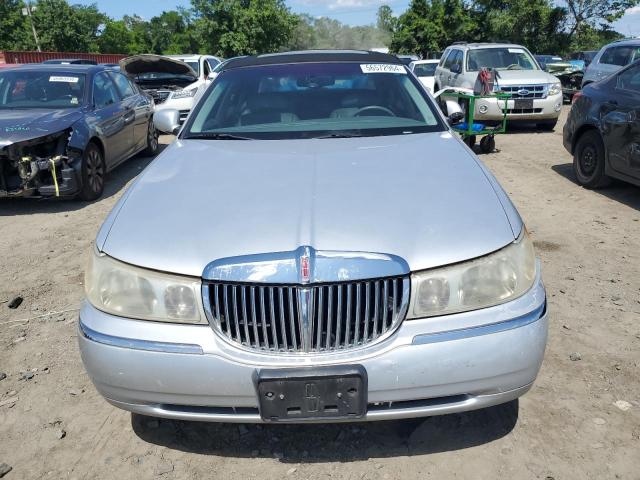 2000 Lincoln Town Car Signature VIN: 1LNHM82W9YY784677 Lot: 56572964