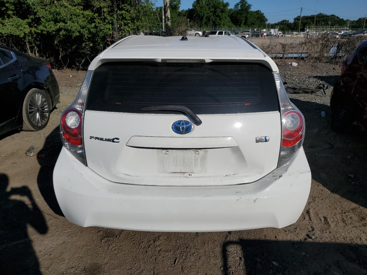 JTDKDTB30E1565095 2014 Toyota Prius C