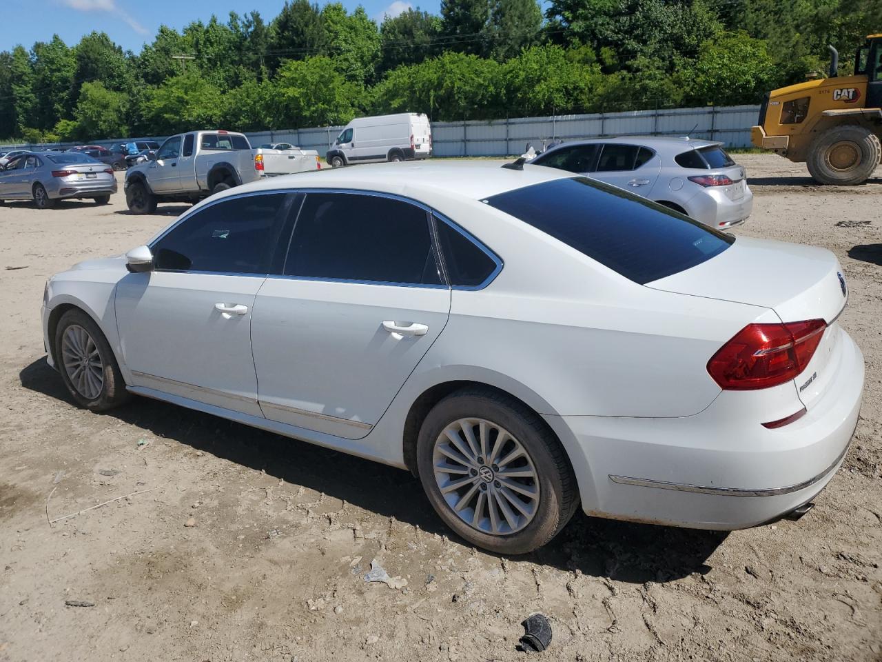 1VWBS7A36GC018125 2016 Volkswagen Passat Se