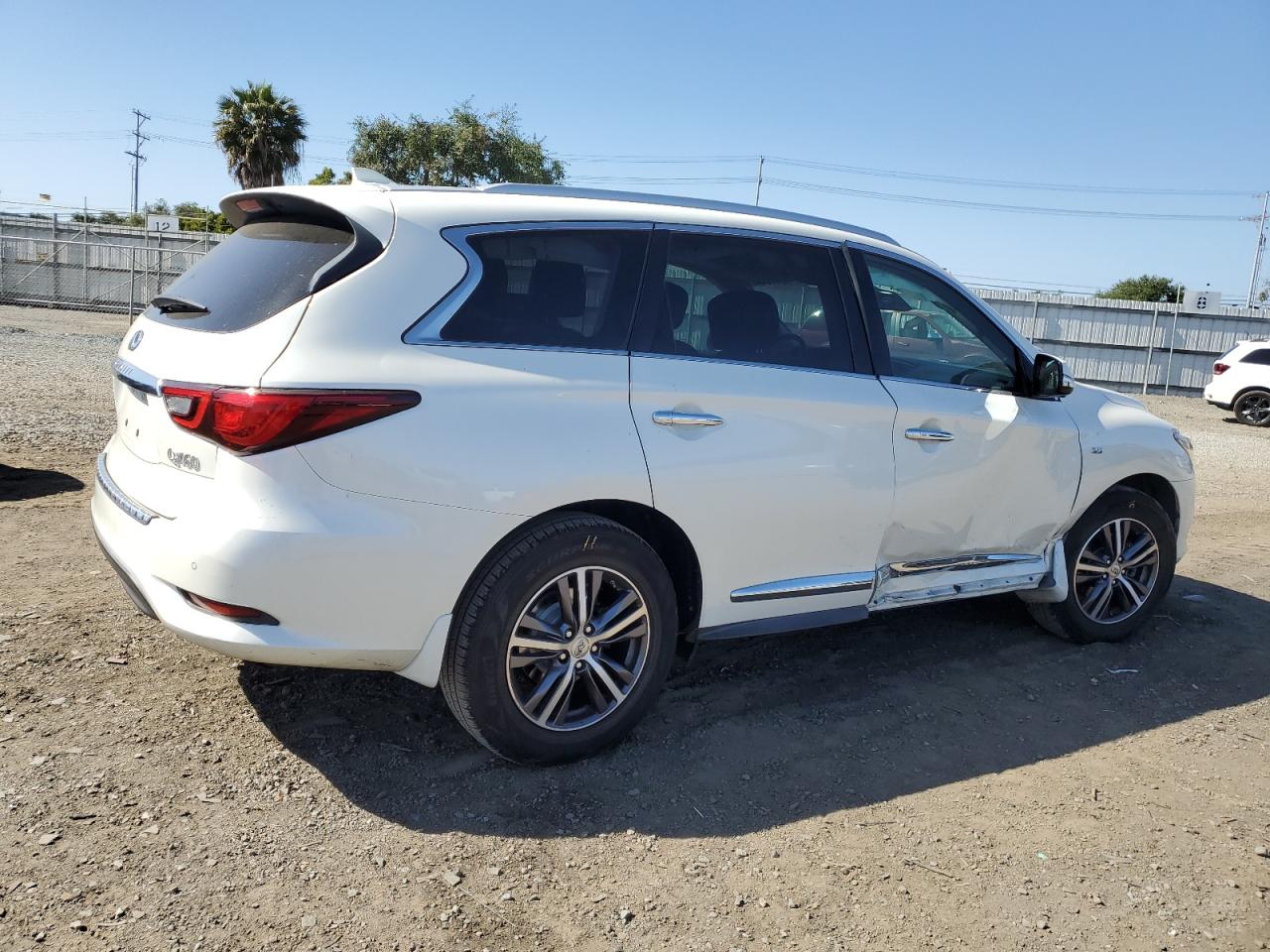 5N1DL0MN4KC501534 2019 Infiniti Qx60 Luxe