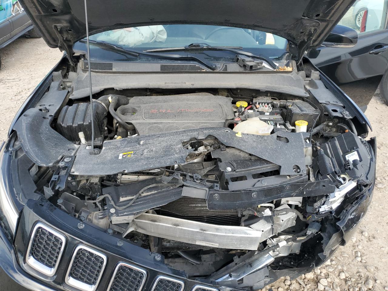 3C4NJDCB9JT341165 2018 Jeep Compass Limited