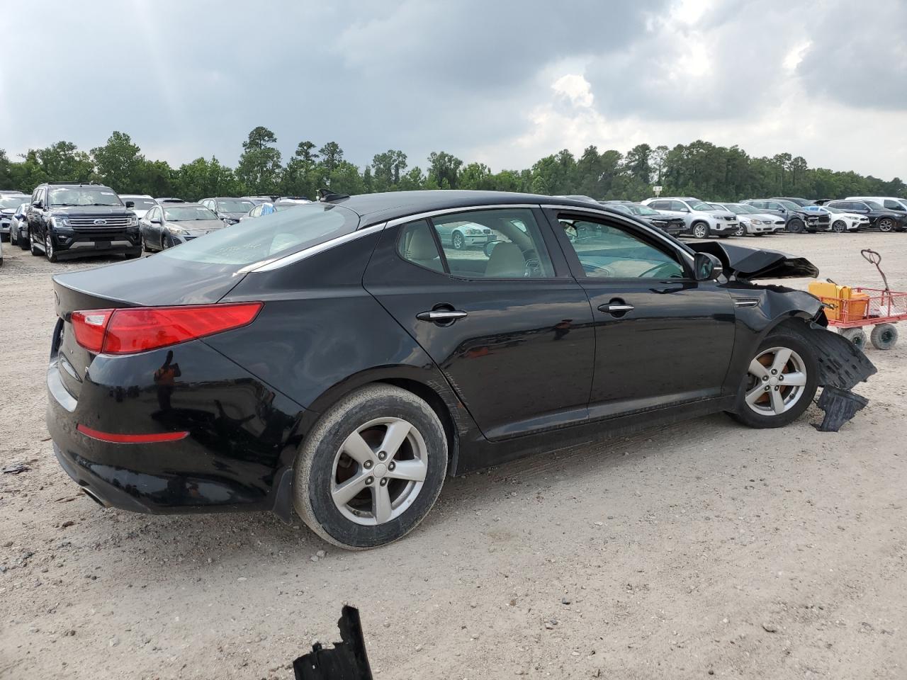 5XXGM4A7XFG447660 2015 Kia Optima Lx