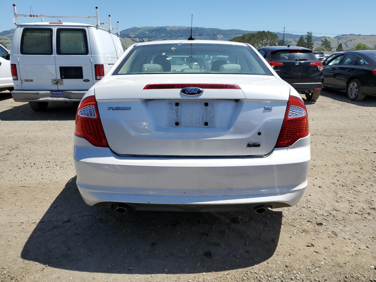 3FAHP0HG3AR155262 2010 Ford Fusion Se