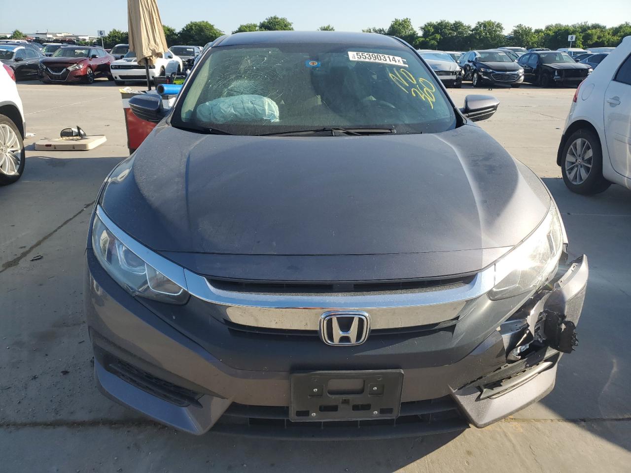 2HGFC2F52JH570354 2018 Honda Civic Lx