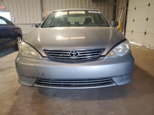 2005 Toyota Camry Le VIN: 4T1BE32K15U945285 Lot: 55927704