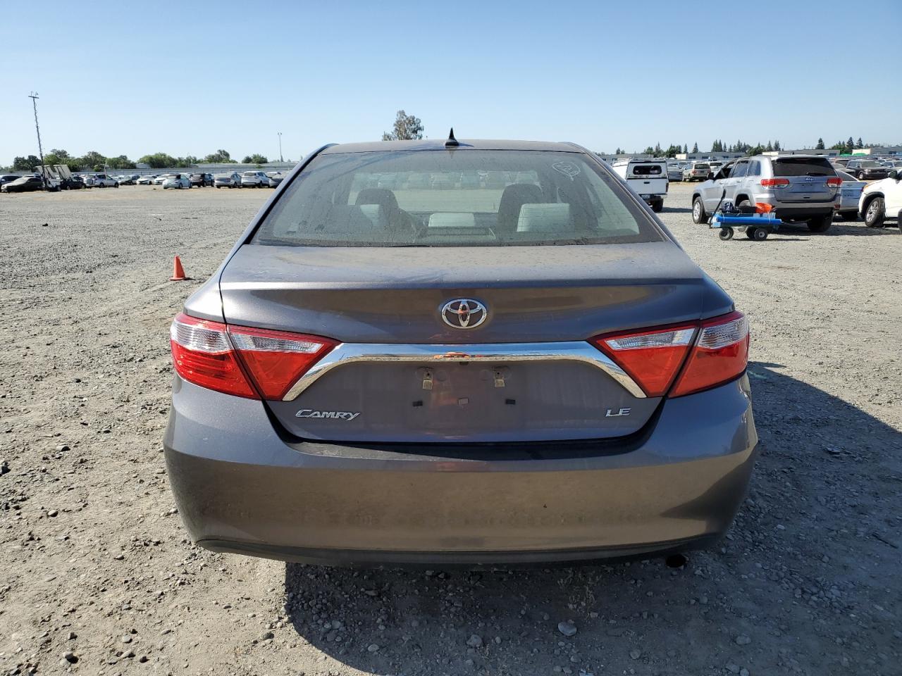 4T1BF1FK8GU563656 2016 Toyota Camry Le