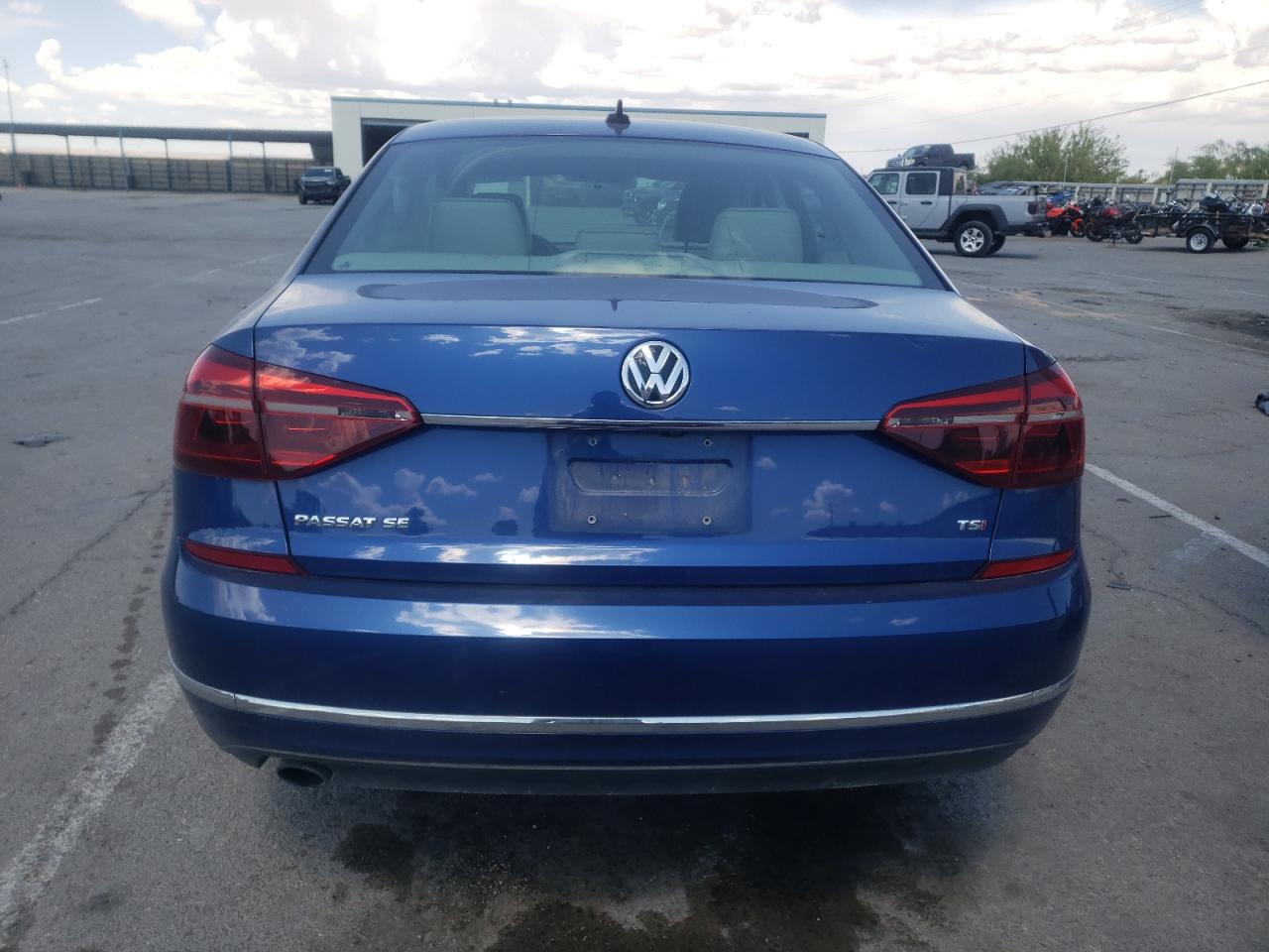 1VWBT7A34HC057729 2017 Volkswagen Passat Se