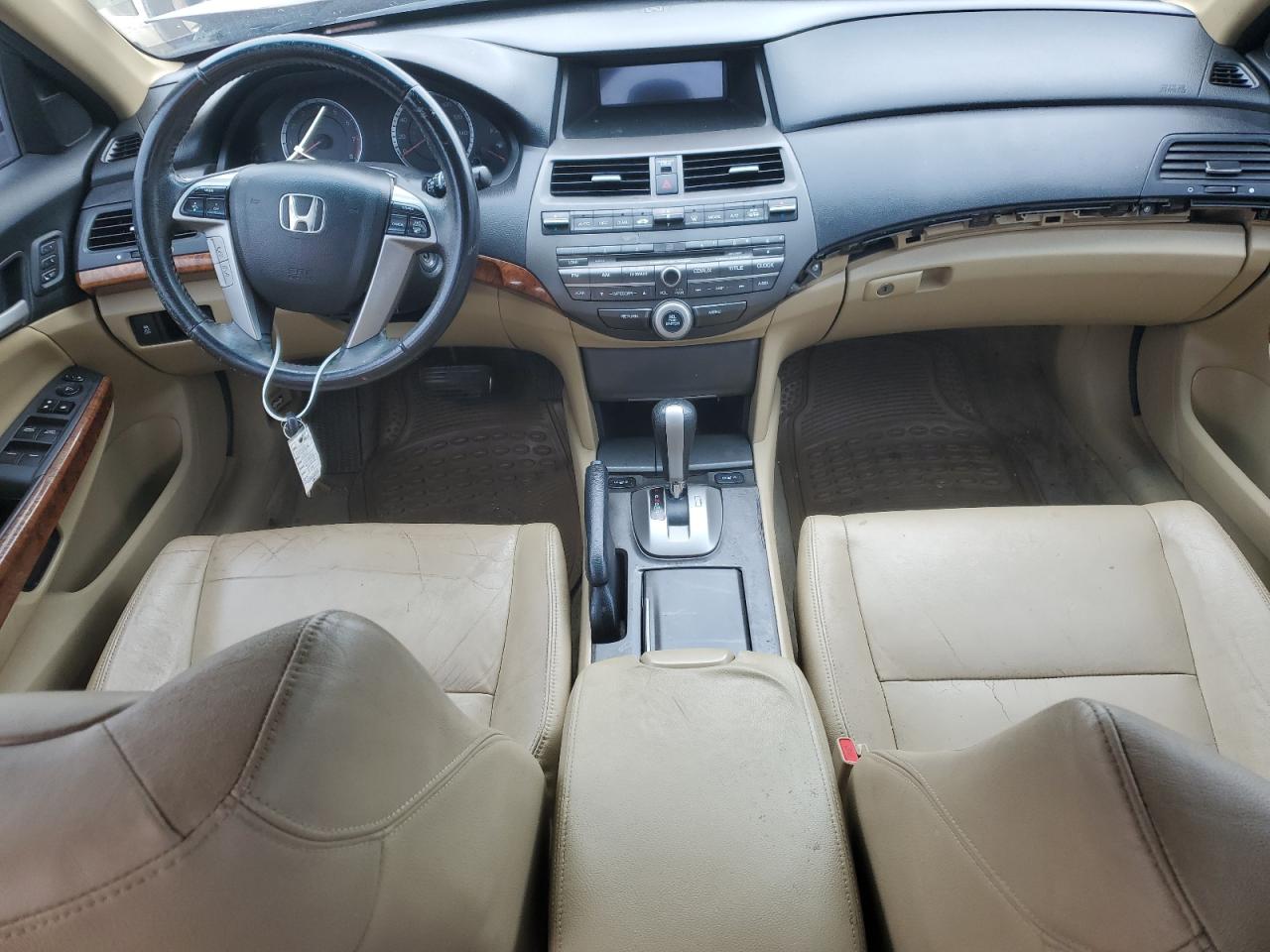 1HGCP3F8XBA015336 2011 Honda Accord Exl