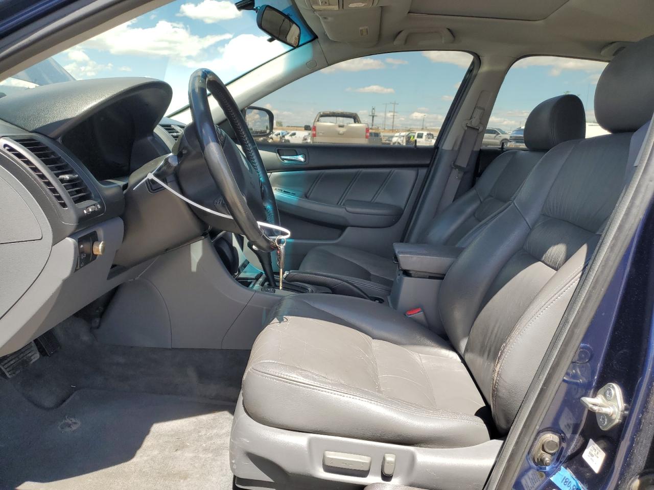 1HGCM56804A124105 2004 Honda Accord Ex