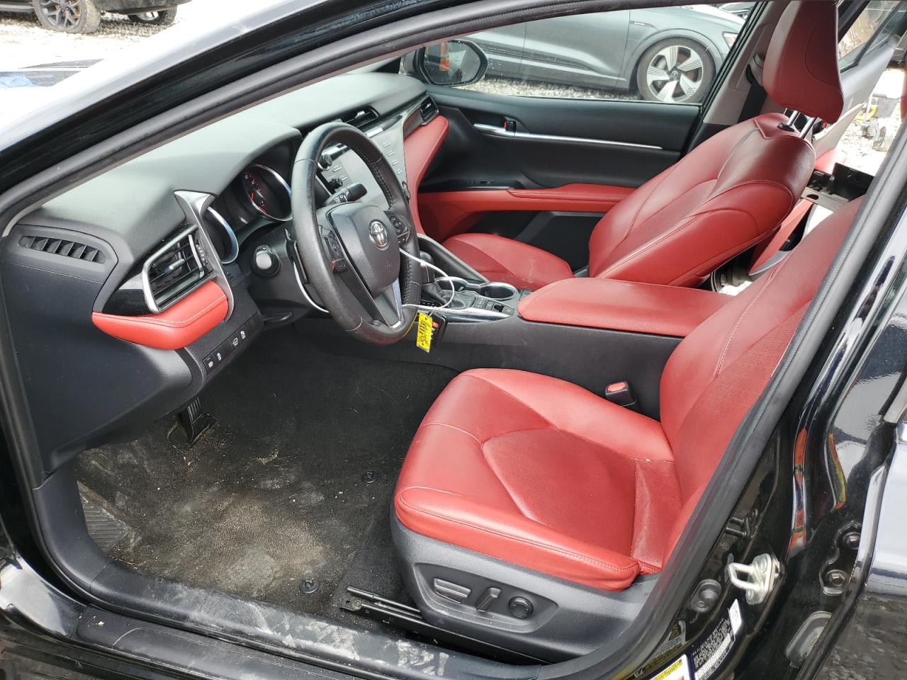 4T1B61HK2KU856880 2019 Toyota Camry Xse