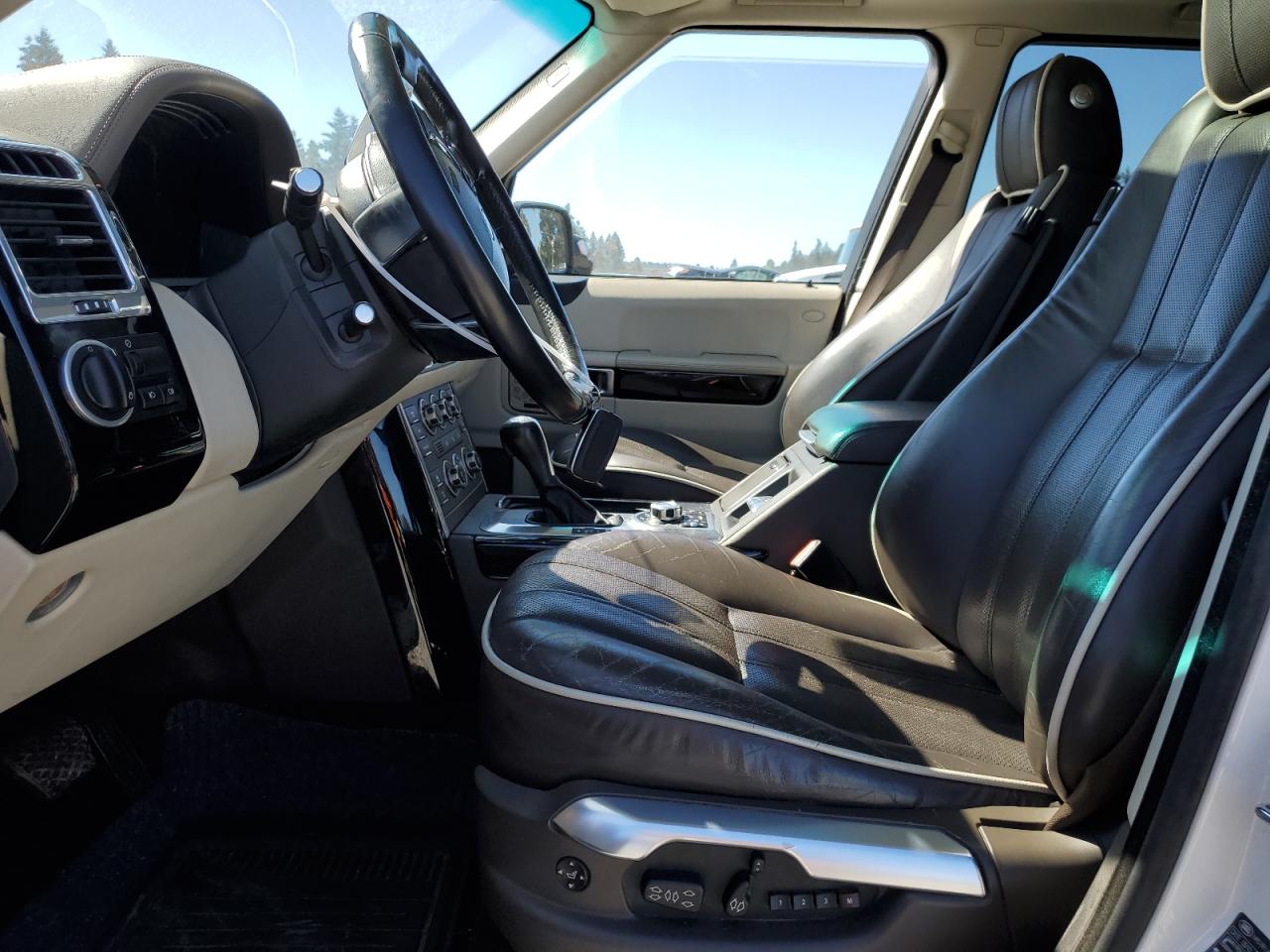 SALMF1D47AA328202 2010 Land Rover Range Rover Hse Luxury