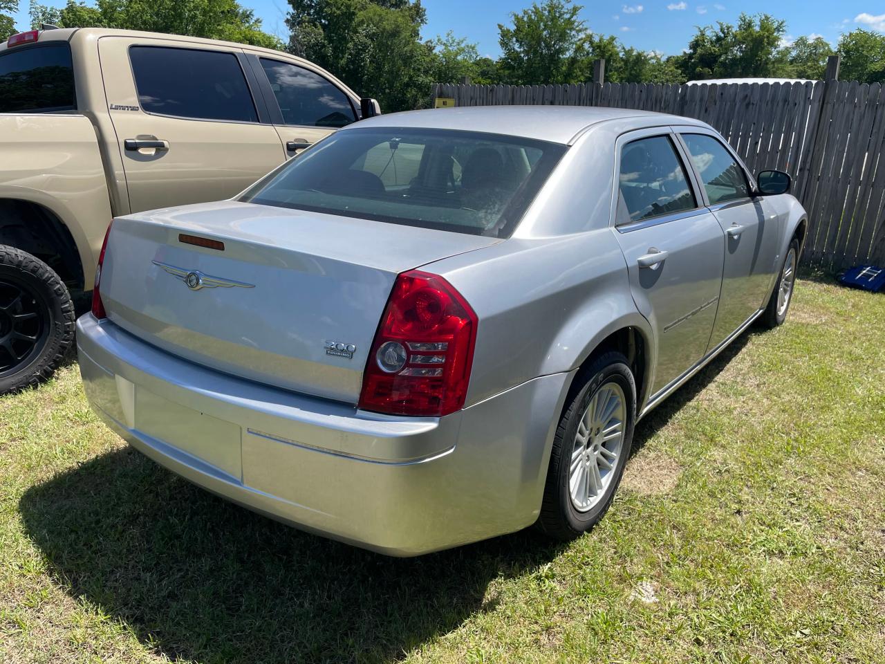 2C3KA43D19H588354 2009 Chrysler 300 Lx