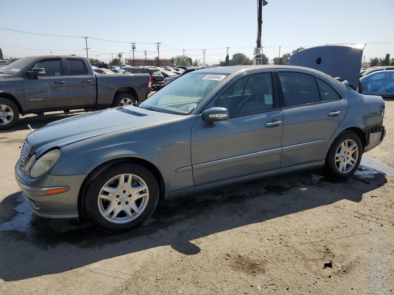 Mercedes-Benz E-Class 2005 E320