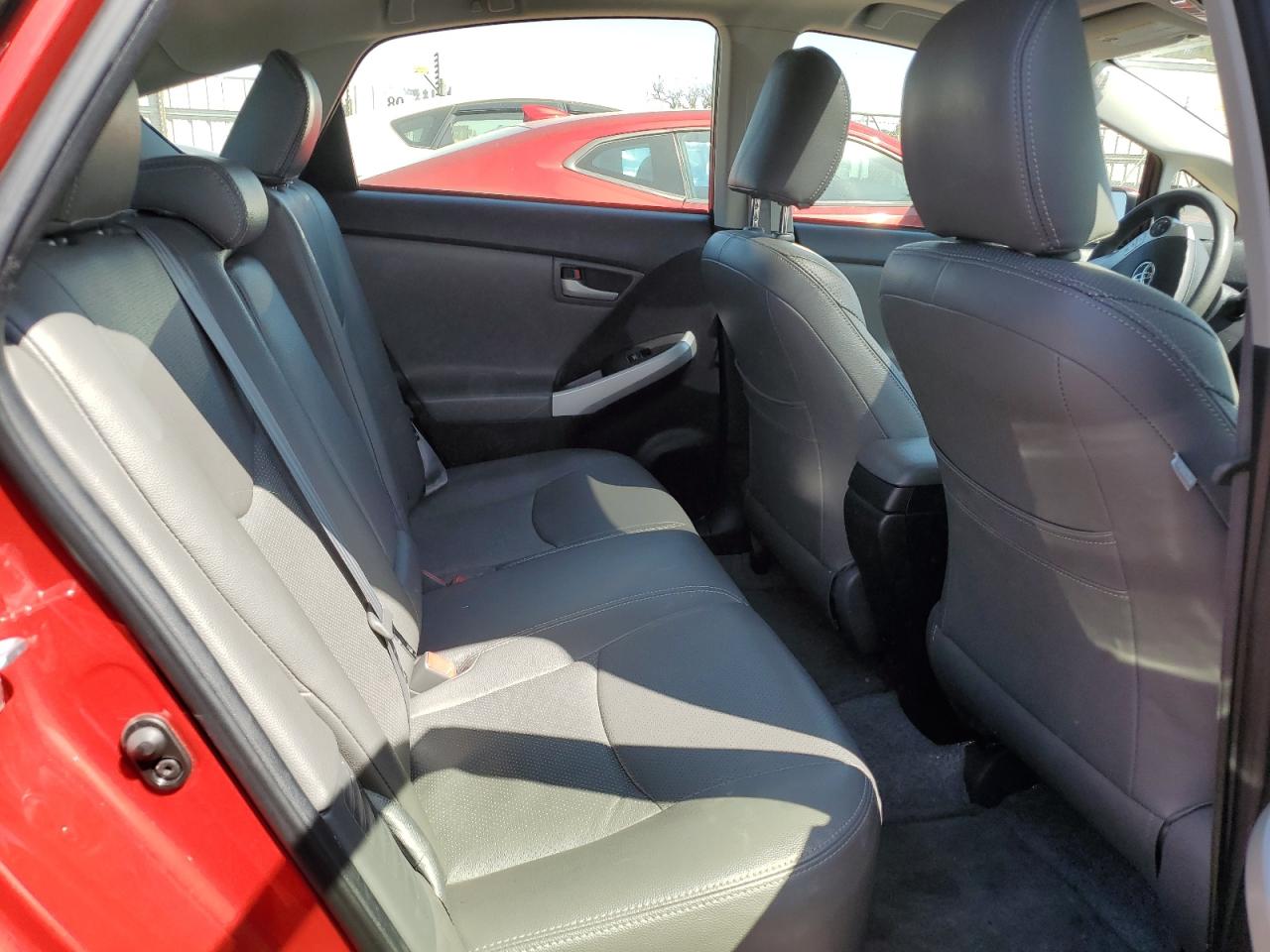 JTDKN3DU1F0410632 2015 Toyota Prius