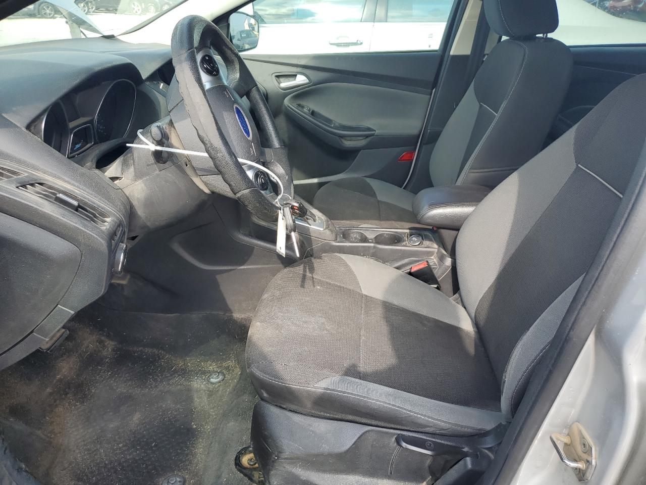 1FADP3F21EL430574 2014 Ford Focus Se