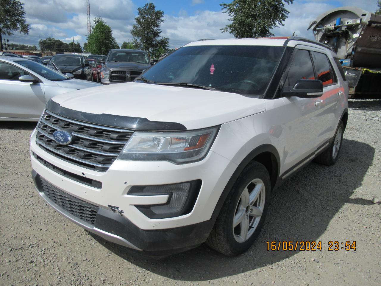 1FM5K8D80HGA18804 2017 Ford Explorer Xlt