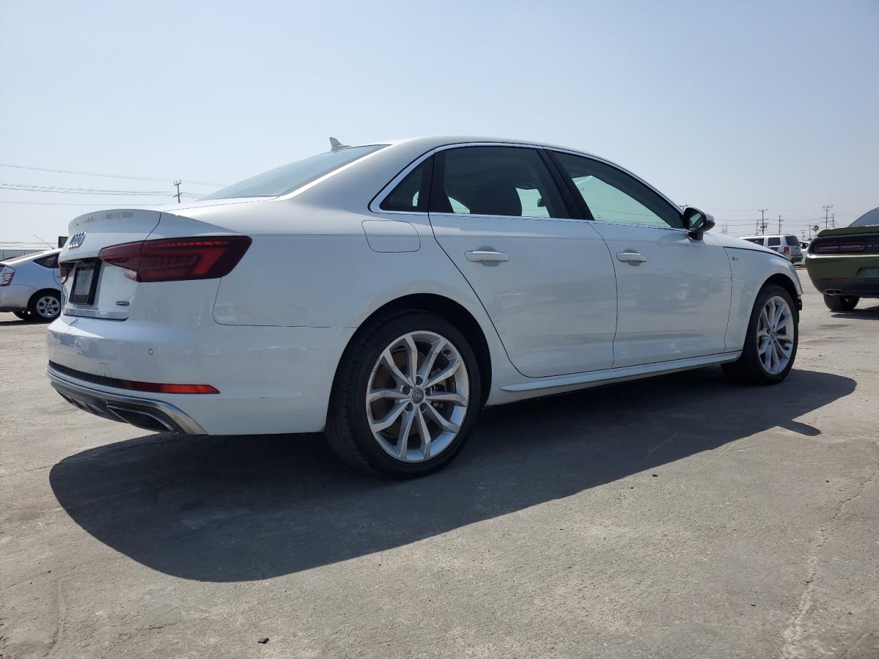 2019 Audi A4 Premium Plus vin: WAUENAF4XKN001277