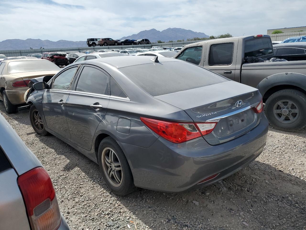 5NPEB4AC5BH043366 2011 Hyundai Sonata Gls