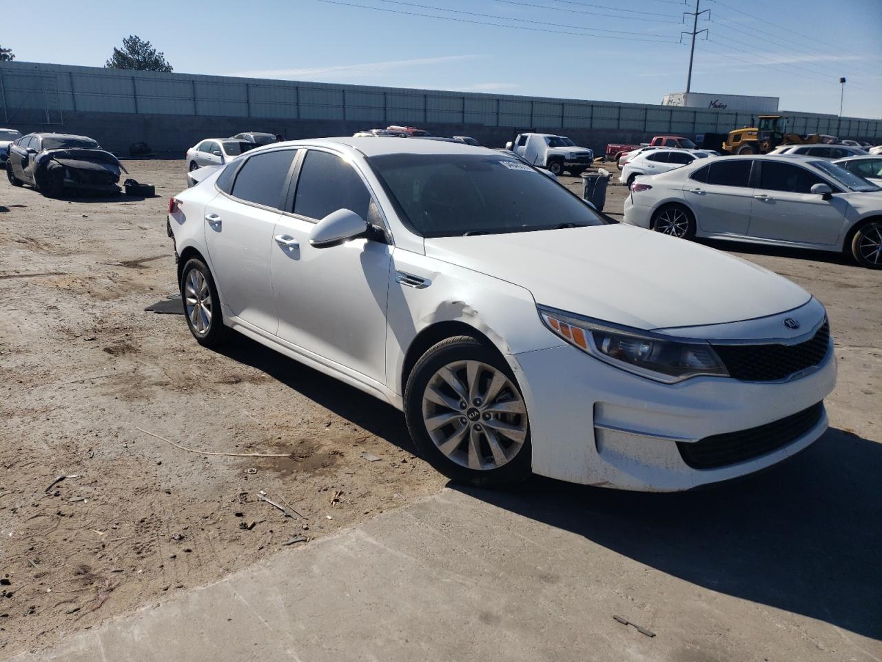 2018 Kia Optima Lx vin: 5XXGT4L36JG272278