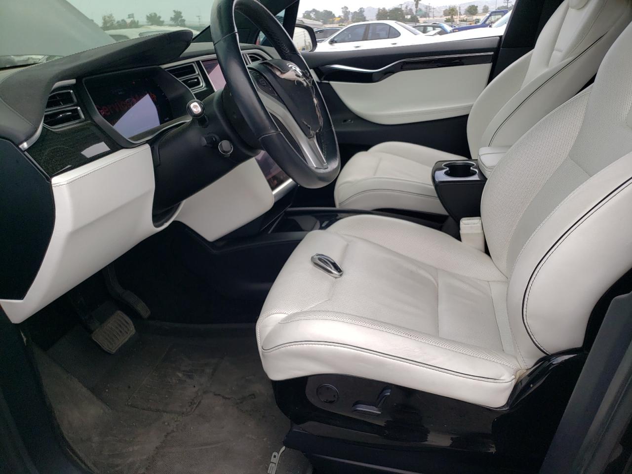 5YJXCBE24GF028567 2016 Tesla Model X