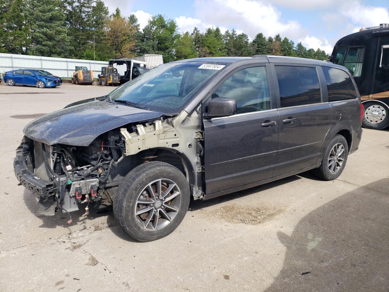 2C4RDGCG5HR852603 2017 Dodge Grand Caravan Sxt