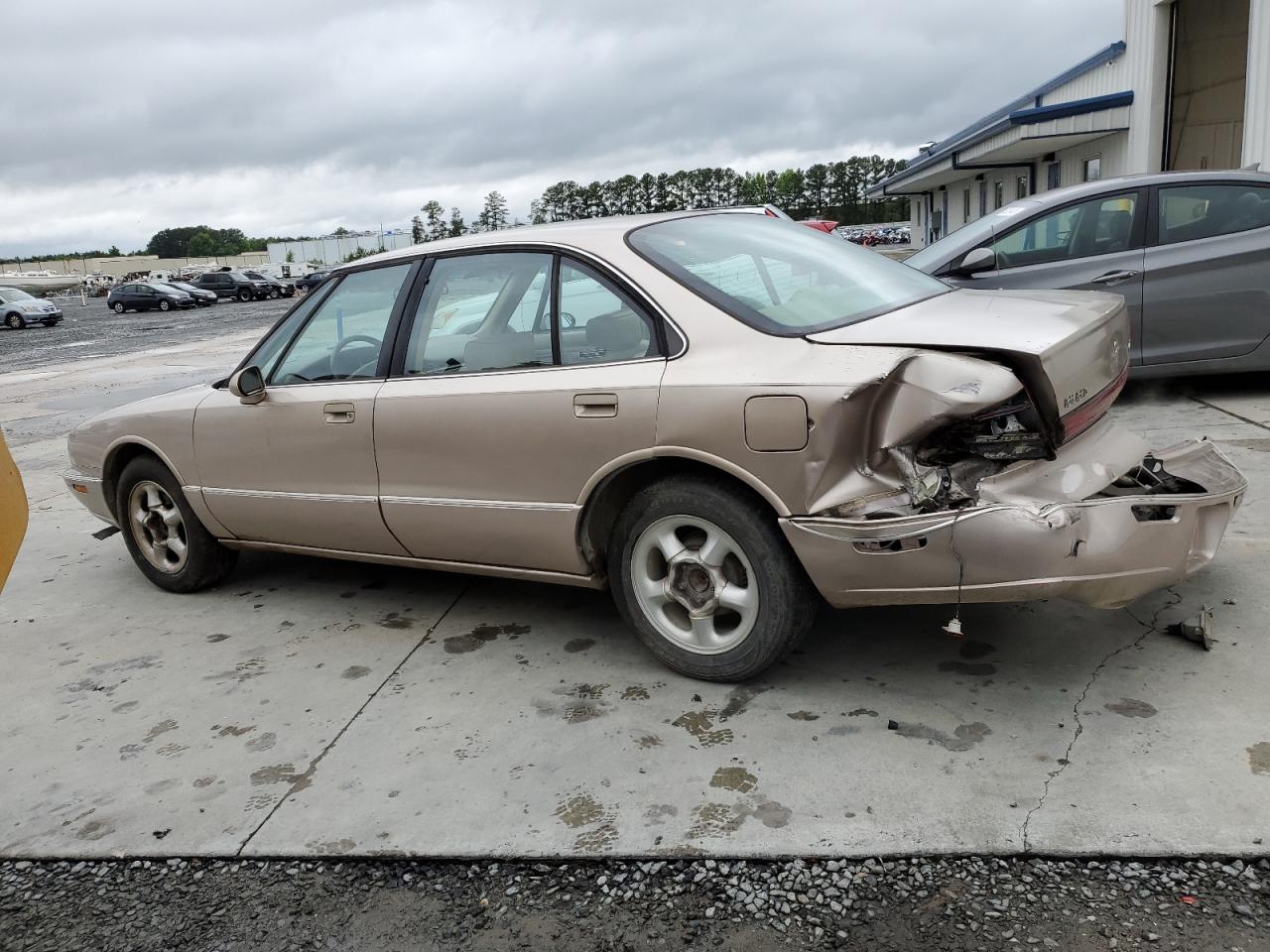 1G3HN52K9X4817230 1999 Oldsmobile 88 Base