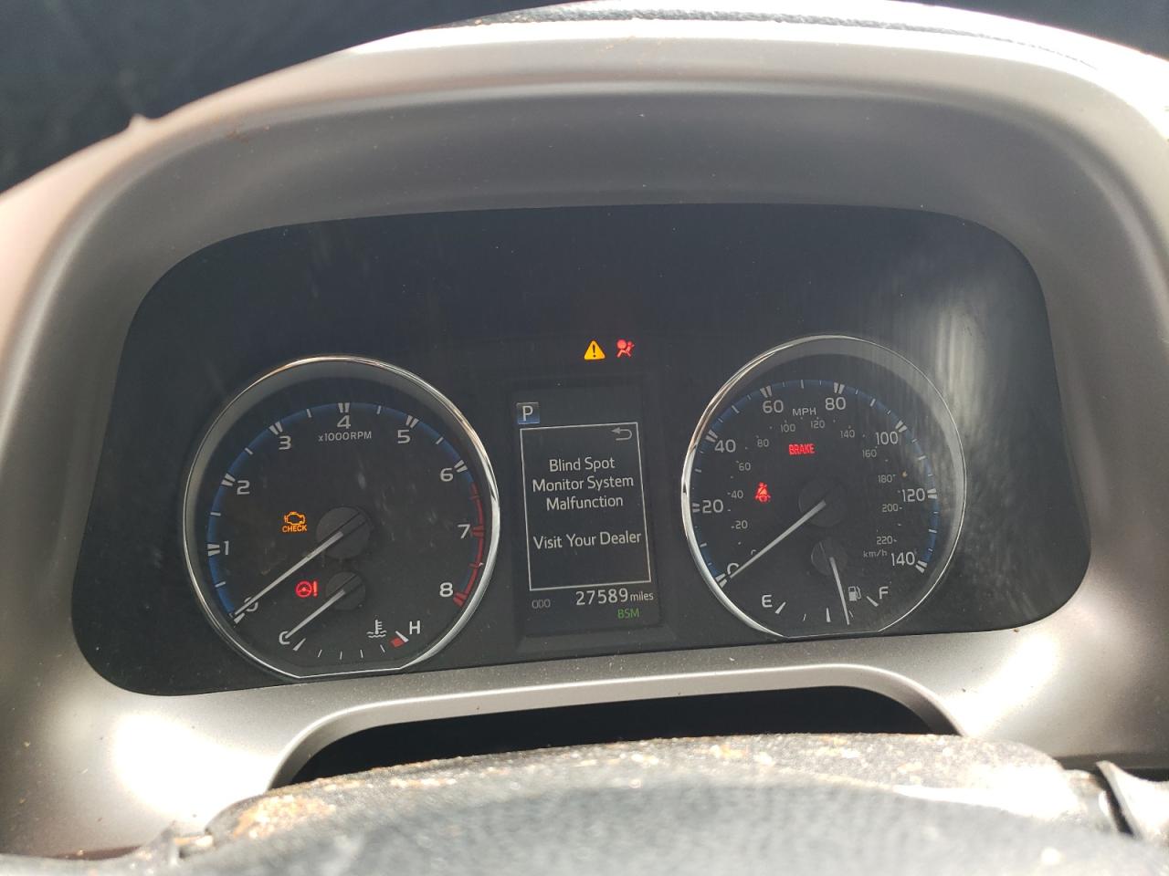 JTMDFREV9HJ161588 2017 Toyota Rav4 Limited