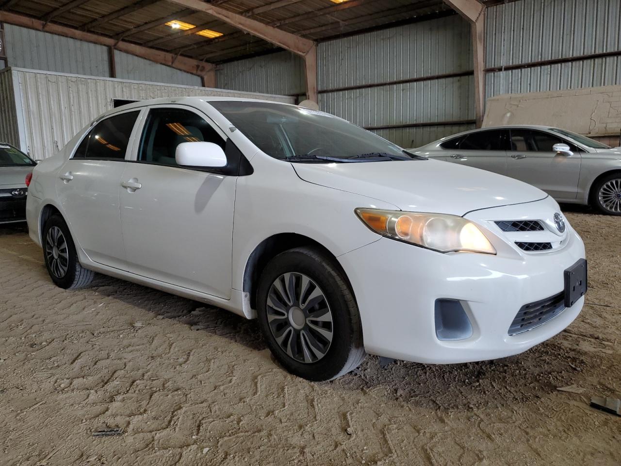 5YFBU4EE9DP120805 2013 Toyota Corolla Base