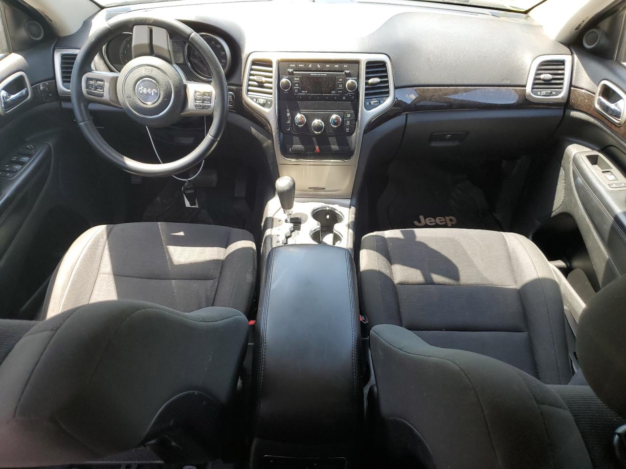 1C4RJFAG2CC346914 2012 Jeep Grand Cherokee Laredo