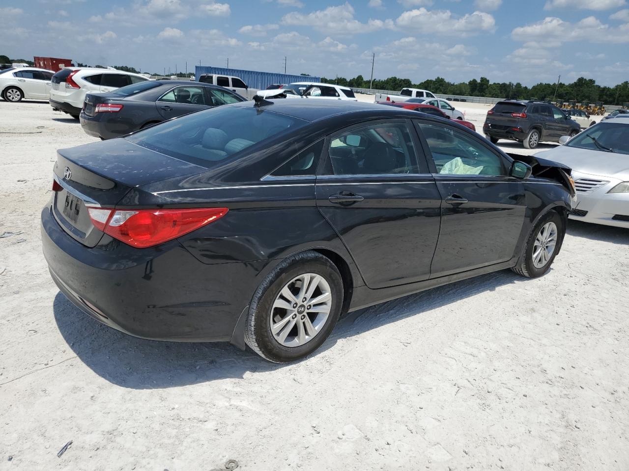 5NPEB4AC4BH107848 2011 Hyundai Sonata Gls