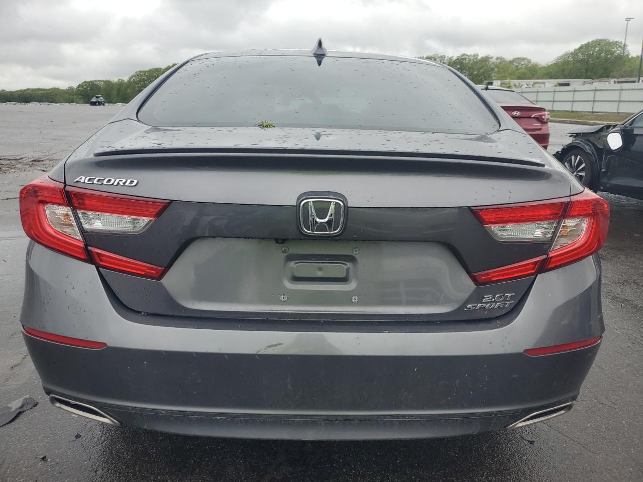 1HGCV2F38JA031375 2018 Honda Accord Sport