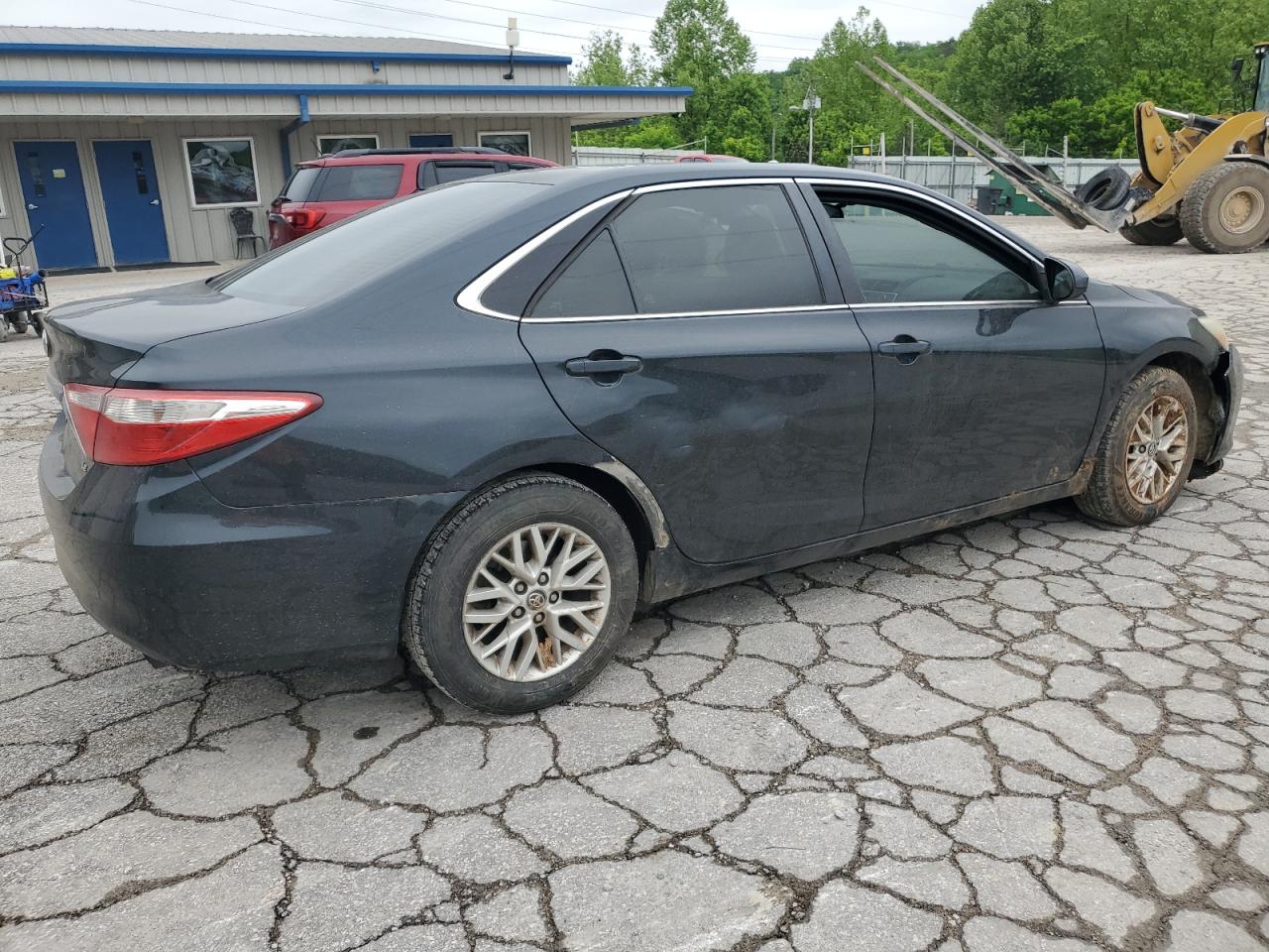 4T1BF1FK6GU208601 2016 Toyota Camry Le