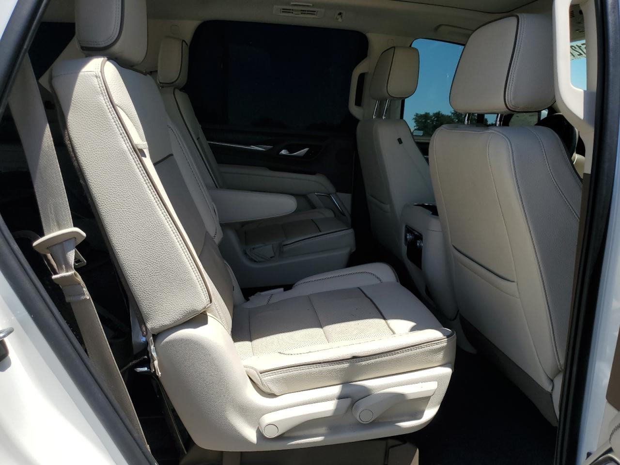 1GKS2DKL7NR198066 2022 GMC Yukon Denali