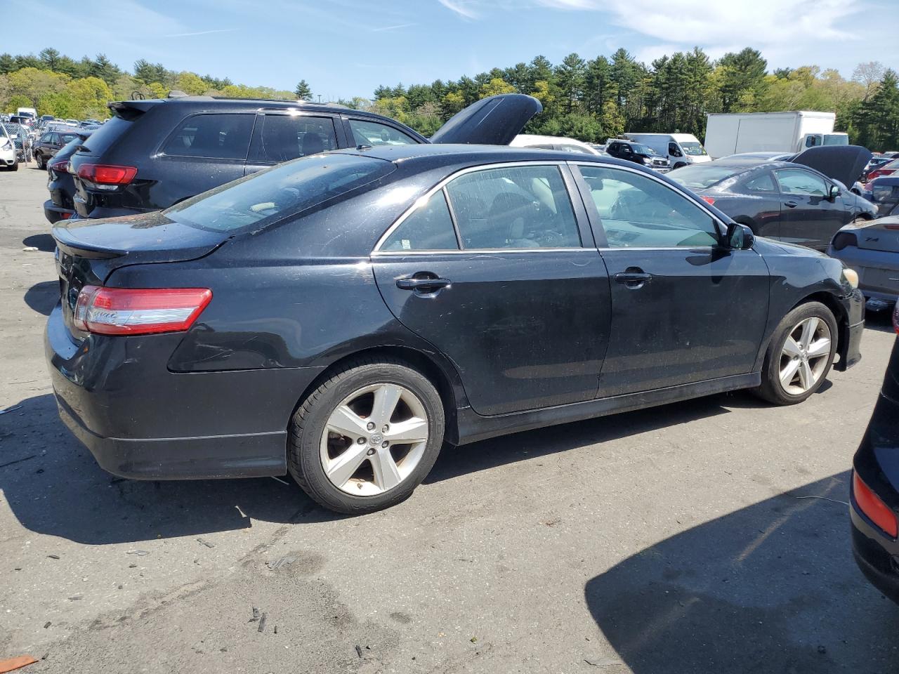 4T1BF3EK8BU732256 2011 Toyota Camry Base