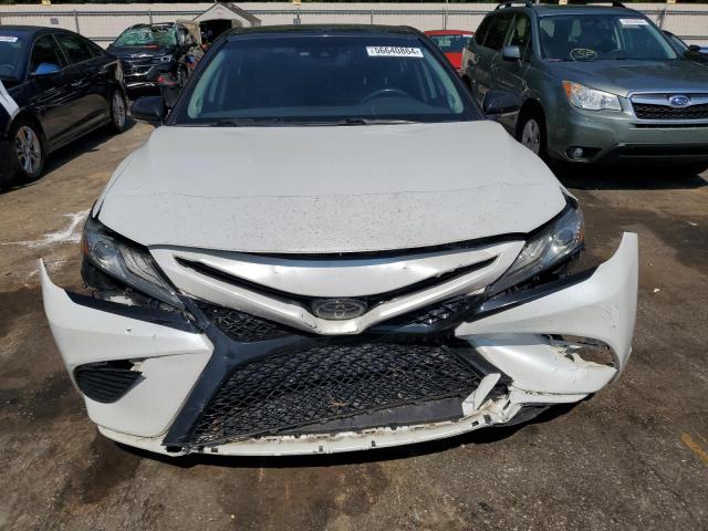 VIN 4T1B61HK9KU273965 2019 Toyota Camry, Xse no.5