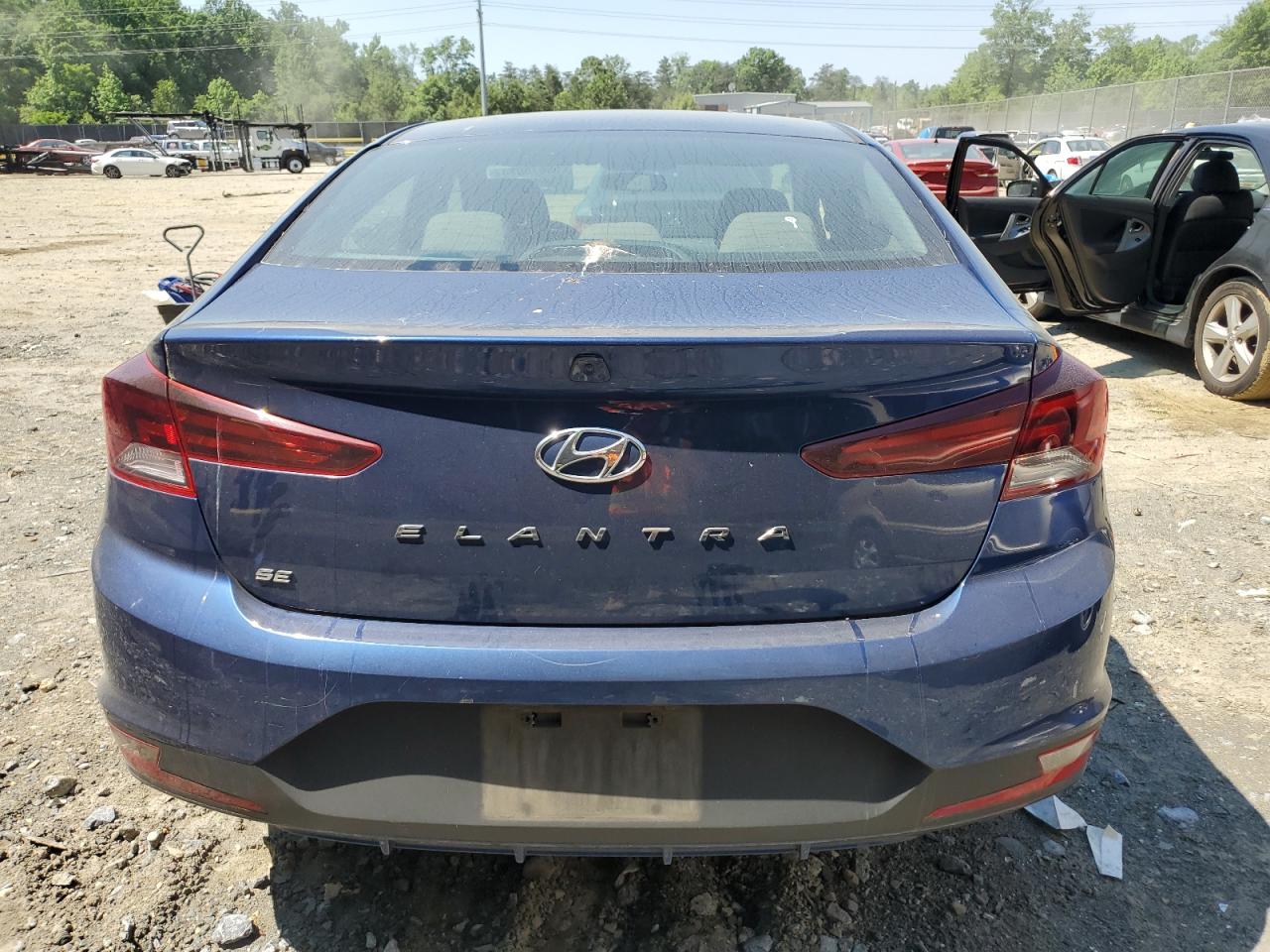 5NPD74LF6KH487926 2019 Hyundai Elantra Se