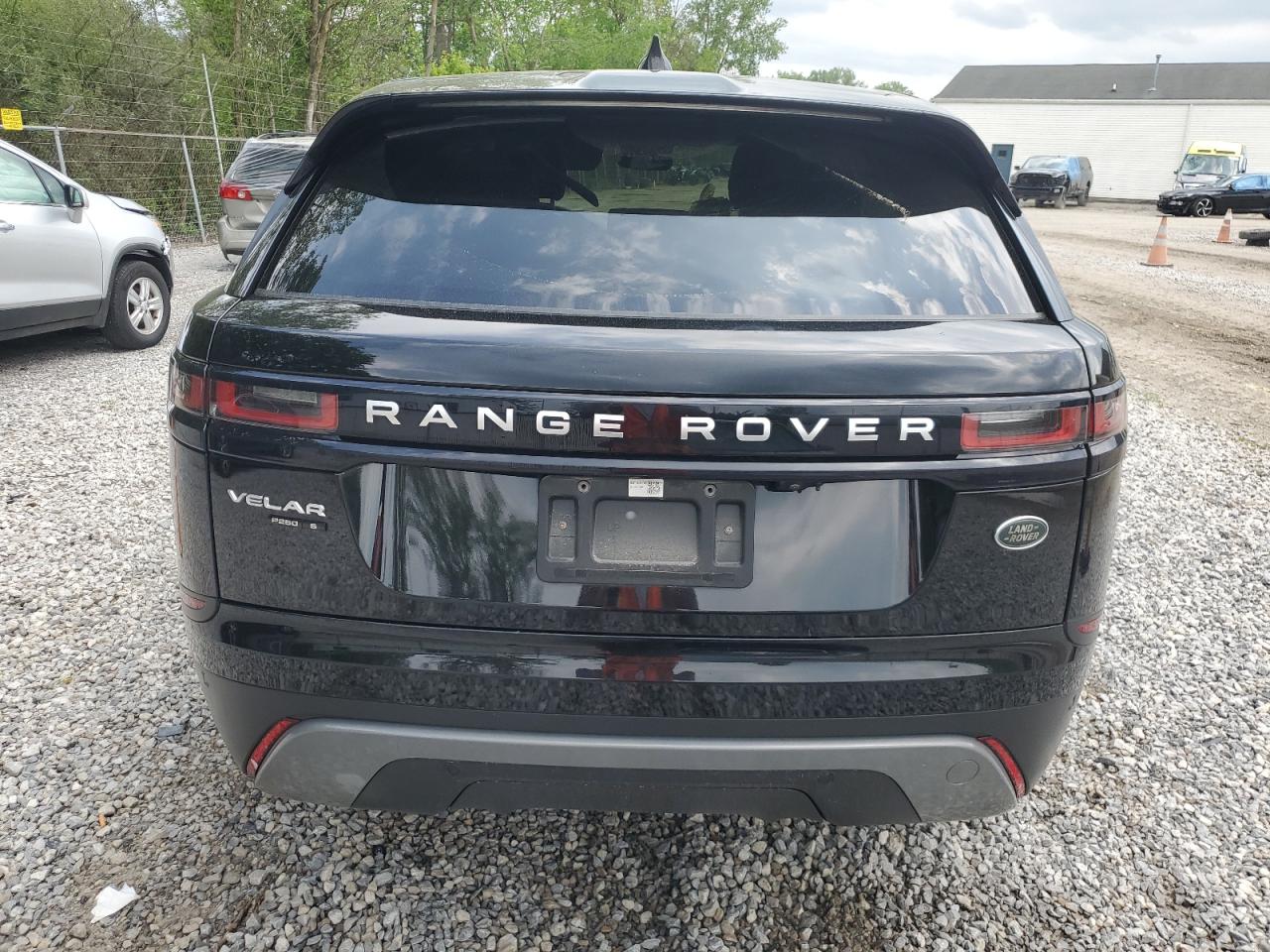 SALYB2RX8JA715430 2018 Land Rover Range Rover Velar S