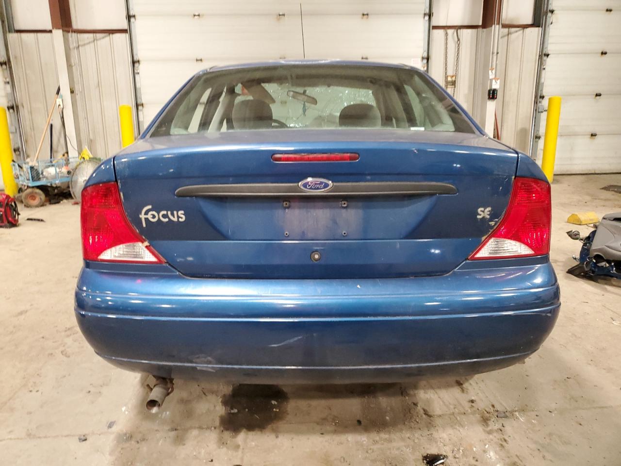 1FAFP3432YW426797 2000 Ford Focus Se