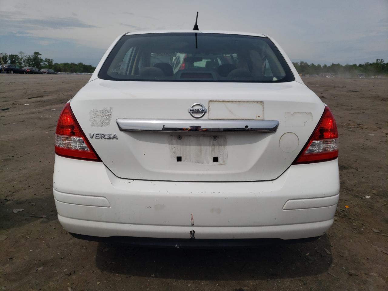 3N1BC1AP6BL471466 2011 Nissan Versa S